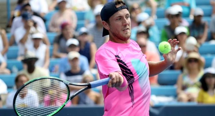 Lucas Pouille nedokáže, stejně jako mnoho dalších, rozhodnutí ITF pochopit (foto: Gettyimages.com)